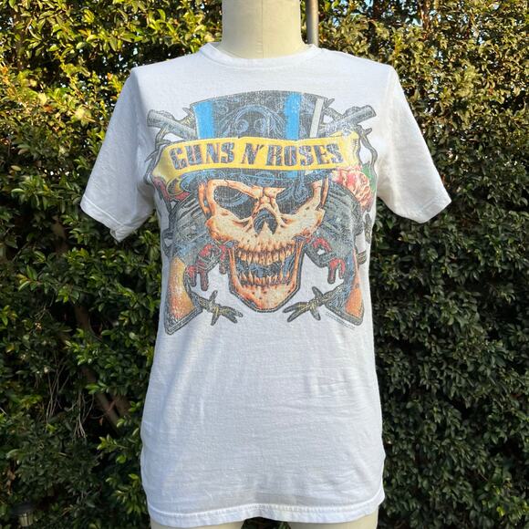 Guns N’Roses Band Tee Destroyed Medium Concert Tee Unisex T Shirt - Picture 1 of 9